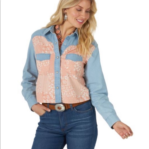 Wrangler Tops - NWT Wrangler Retro Patchwork Denim Cropped Button Down Shirt